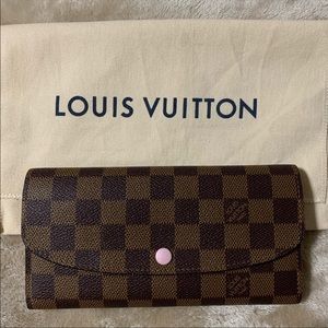 Louis Vuitton Emilie Wallet